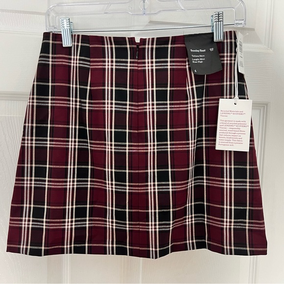 NWT Sunday Best Burgundy Plaid Mini Skirt Sz 4 - Picture 11 of 13